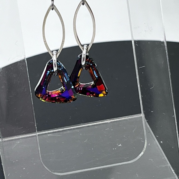 Callura Swarovski Volcano Crystal Triangle Drop Earrings NWT - Picture 3 of 10
